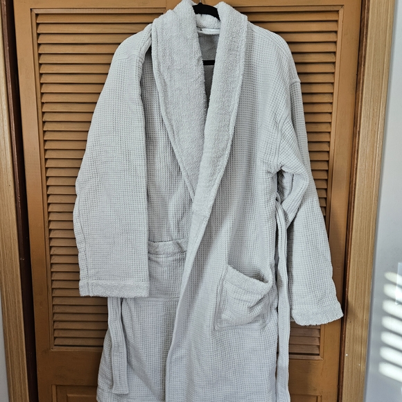 Cozy Cream Women's Robe - Picture 2 of 8